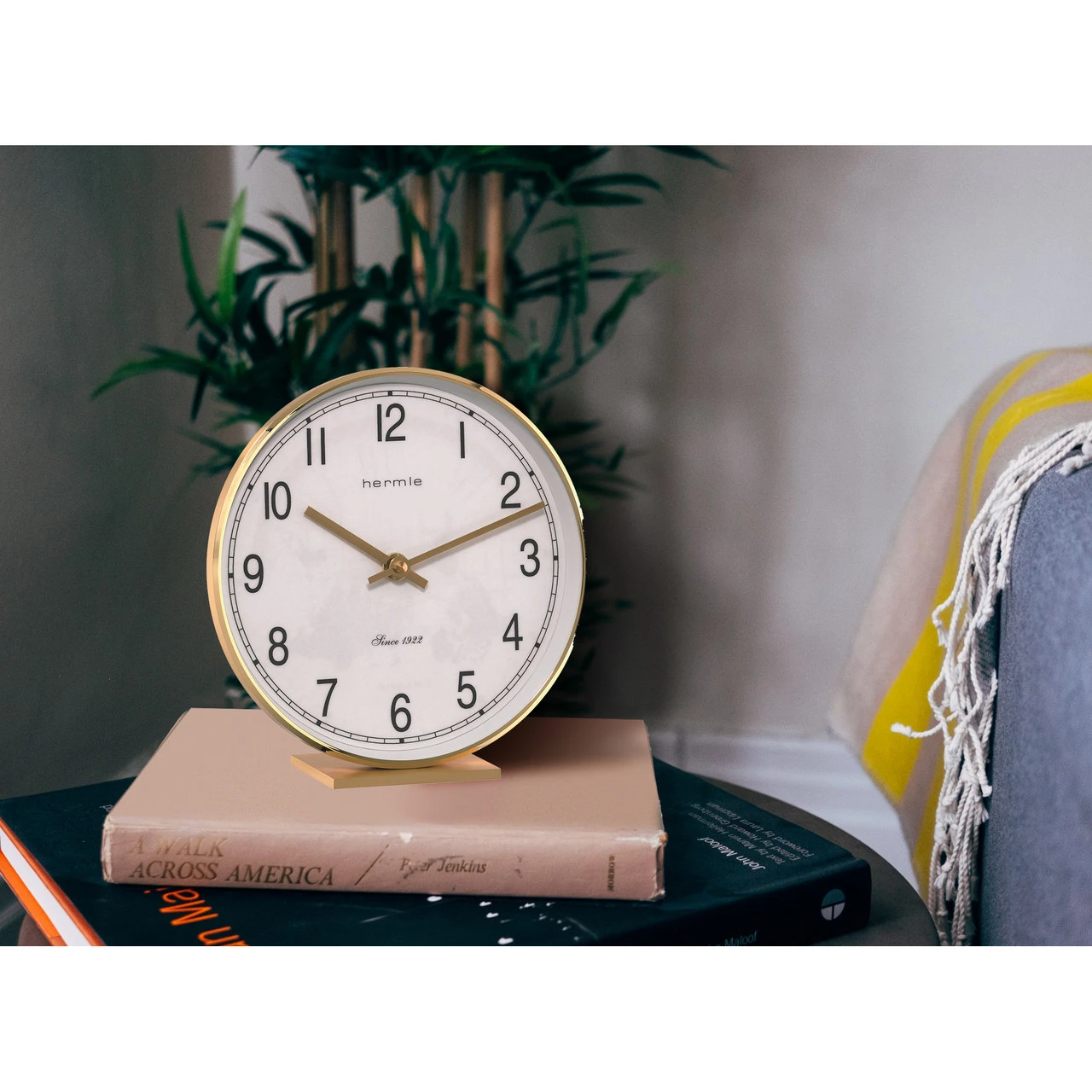 Hermle Quartz Crystal Glass Brass Table Clock 22986-002100 2 Hermle Quartz Crystal Glass Brass Table Clock 22986-002100 - Image 2