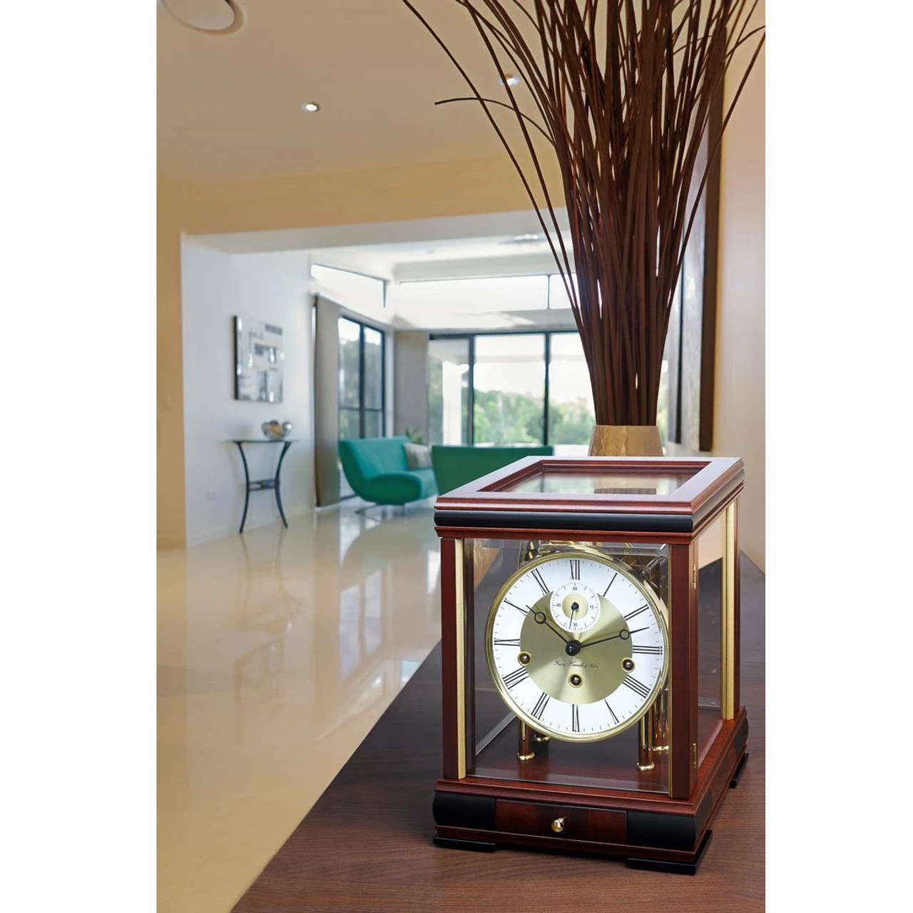 Hermle Westminster Mahogany Cube Table Clock 22998-070352 2 Hermle Westminster Mahogany Cube Table Clock 22998-070352 - Image 2