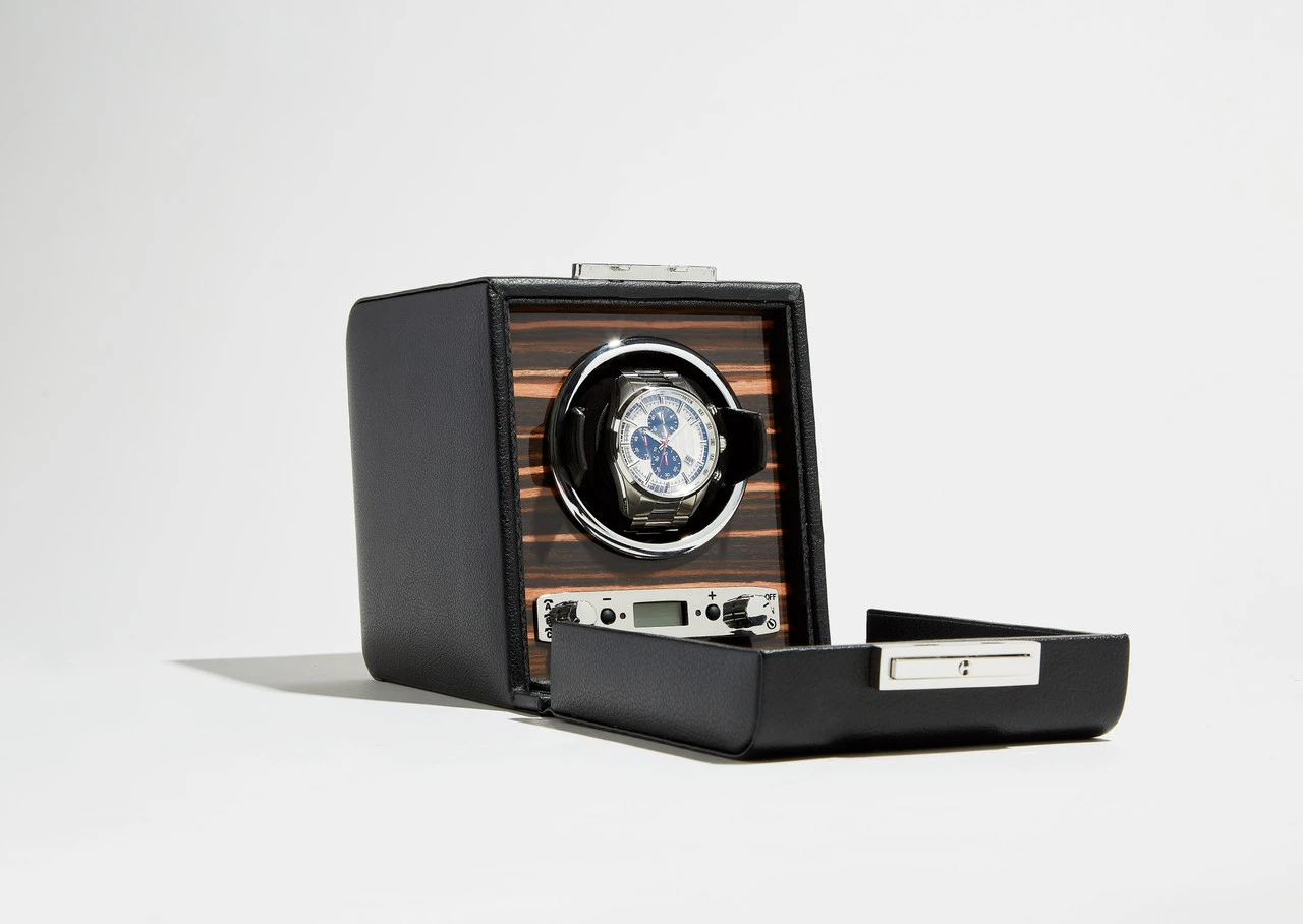 WOLF Roadstar Single Black With Aged Wood Watch Winder 457056 5 WOLF Roadstar Single Black With Aged Wood Watch Winder 457056 - Image 5