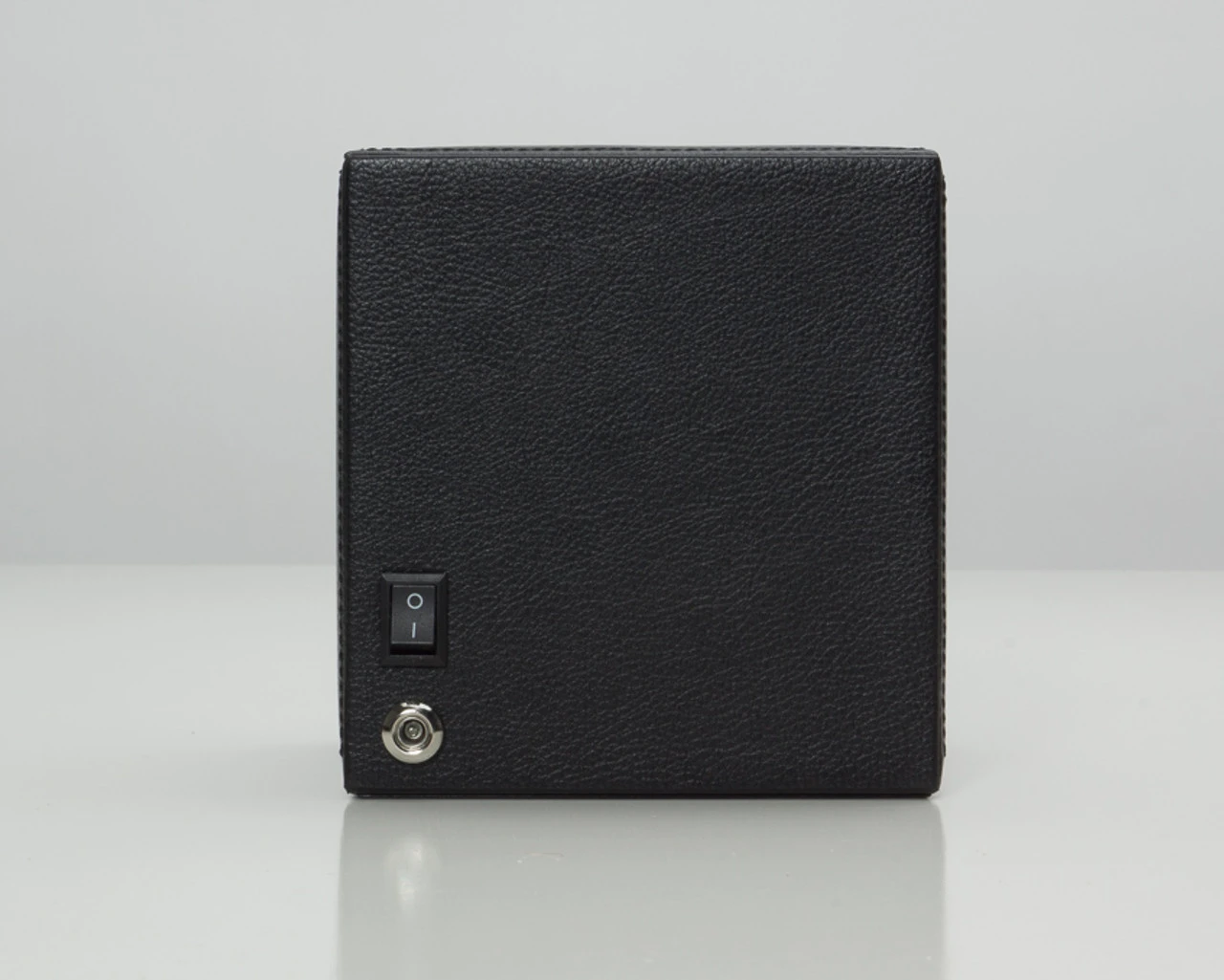 WOLF Cub Watchwinder With Cover In Pebble Black 461103 5 WOLF Cub Watchwinder With Cover In Pebble Black 461103 - Image 5