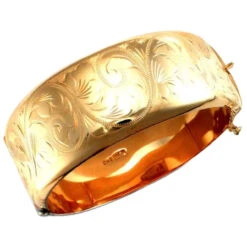 9ct Yellow Gold Victorian Design Engraved Premium Weight Bangle With A Concealed Box Snap Fitting And Safety Chain P702056