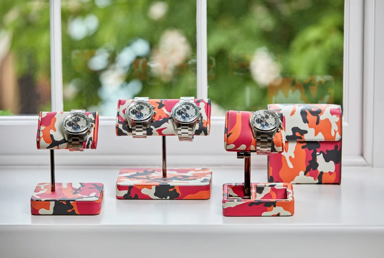 Wolf Elements Fire Single Static Watch Stand 486572 3 Wolf Elements Fire Single Static Watch Stand 486572 - Image 3